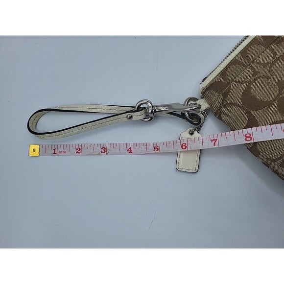 Coach Wristlet Wallet Great Condition Preowned -Brown - Picture 11 of 11